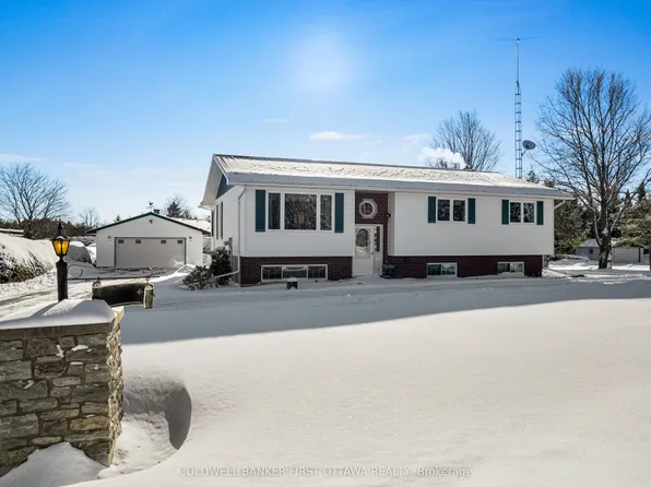 117 Perth Rd, Beckwith, ON K7A 0K3