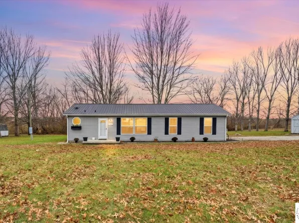 352 SE 75th Rd, Warrensburg, MO 64093