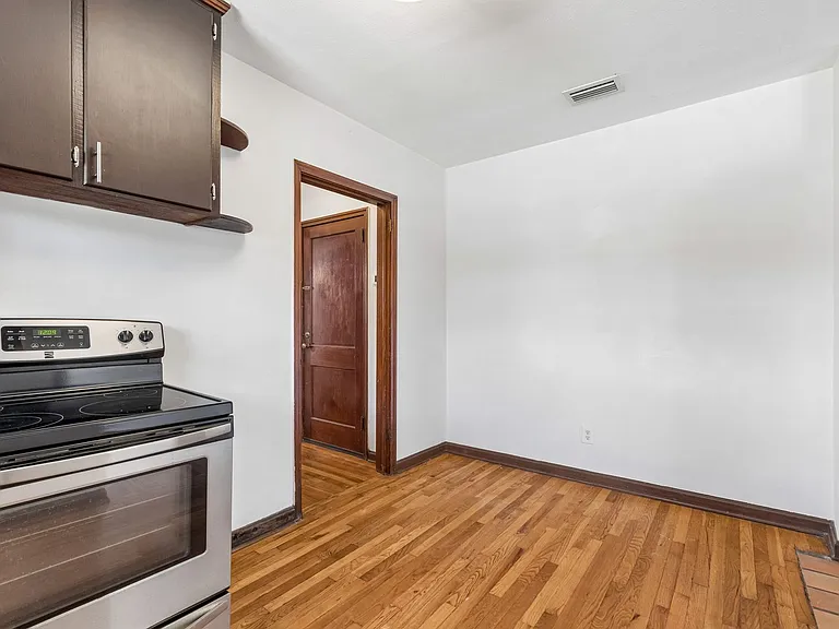 1731 Flagler Ave — Photo 63
