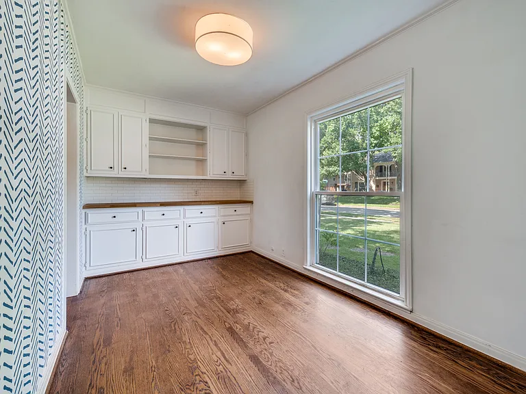 4543 Westway Ave — Photo 6