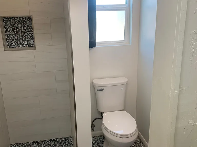 3908 S 15th Ave — Photo 12