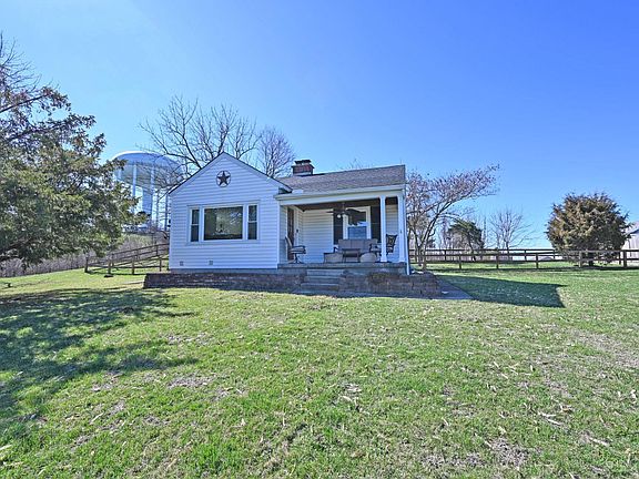 2nd image of 11911 Pippin Rd