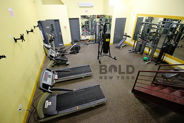 Rented by Bold New York | media 47