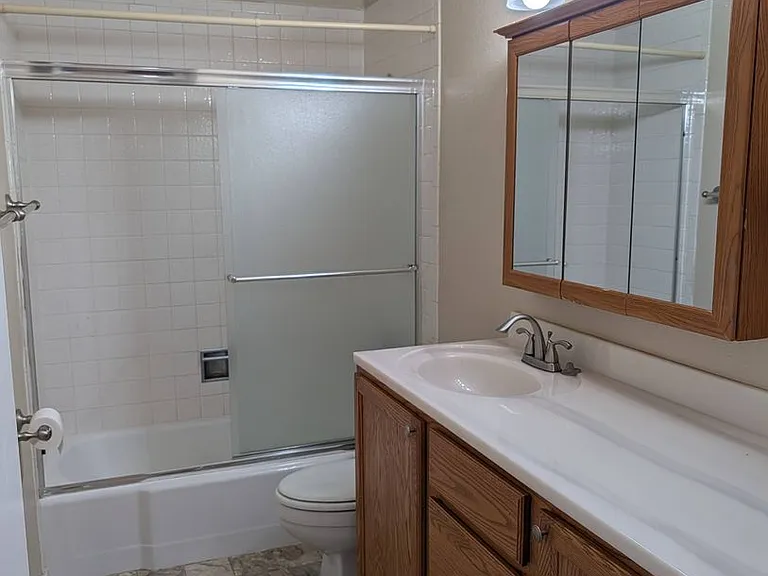 Eleventh St 506 S. — Photo 22