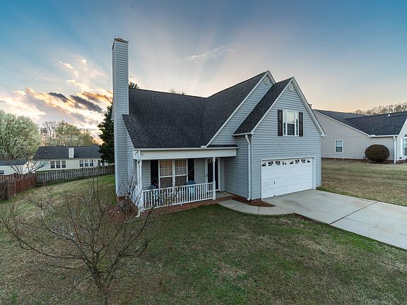 2nd image of 8 Madera Trl