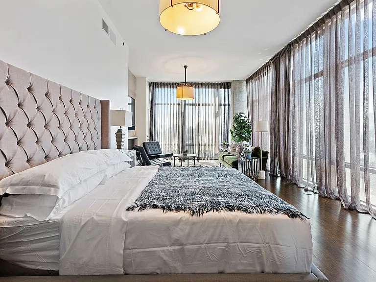 700 12th Ave S #1101 — Photo 49