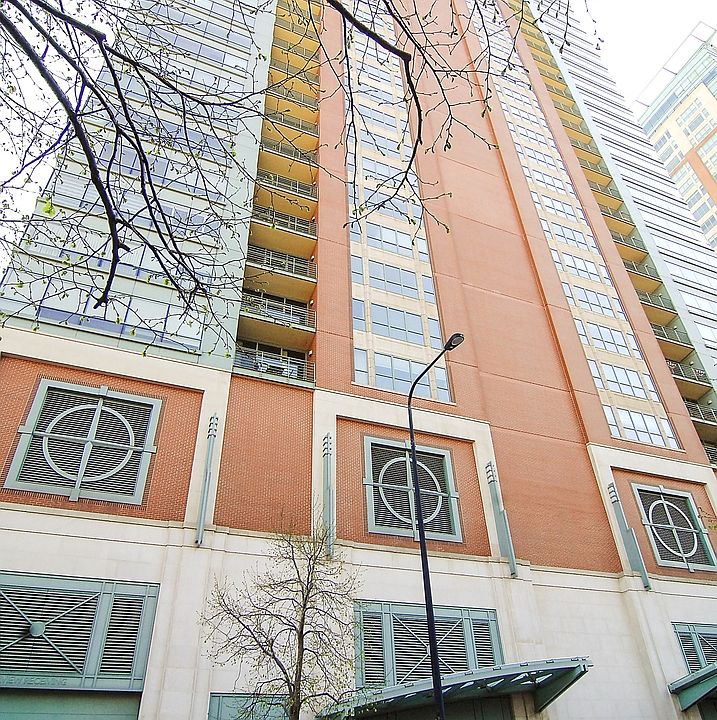 1st image of 445 E North Water St APT 1904