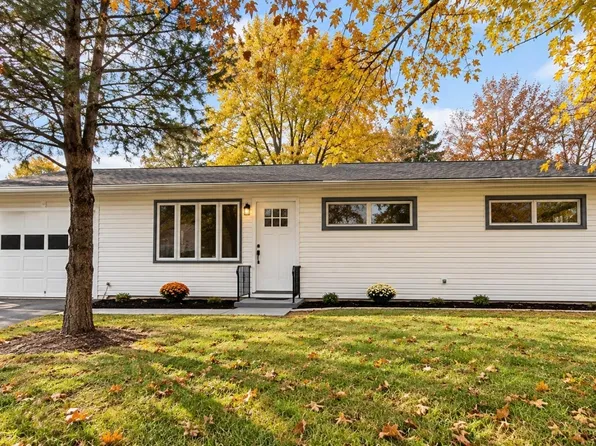 709 Lynda Rd, Lopatcong Twp., NJ 08865