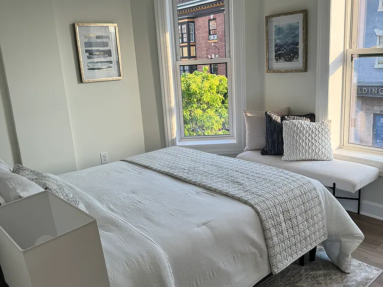 34 W Franklin St #2 — Photo 6