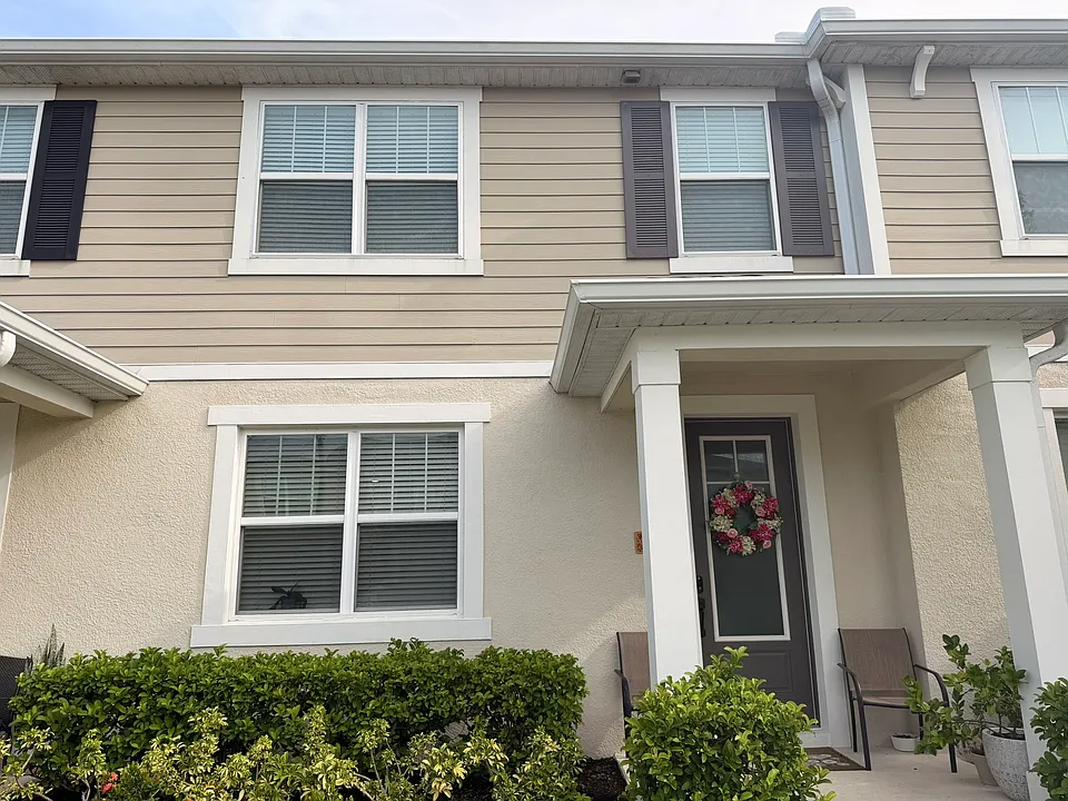 12225 Linear St