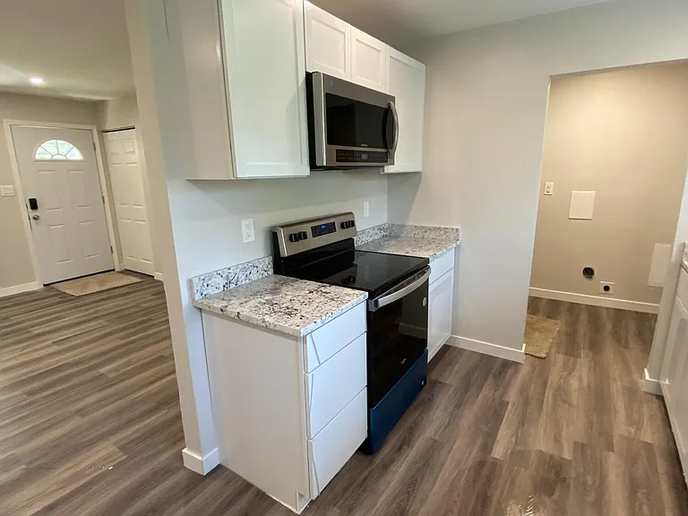 1654 Wiard Blvd — Photo 3