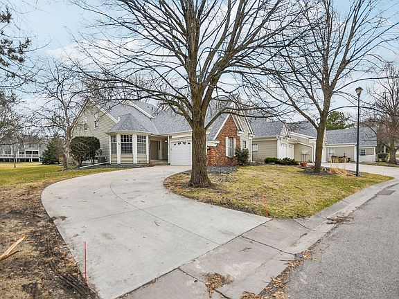 2nd image of 4311 Pond View Dr