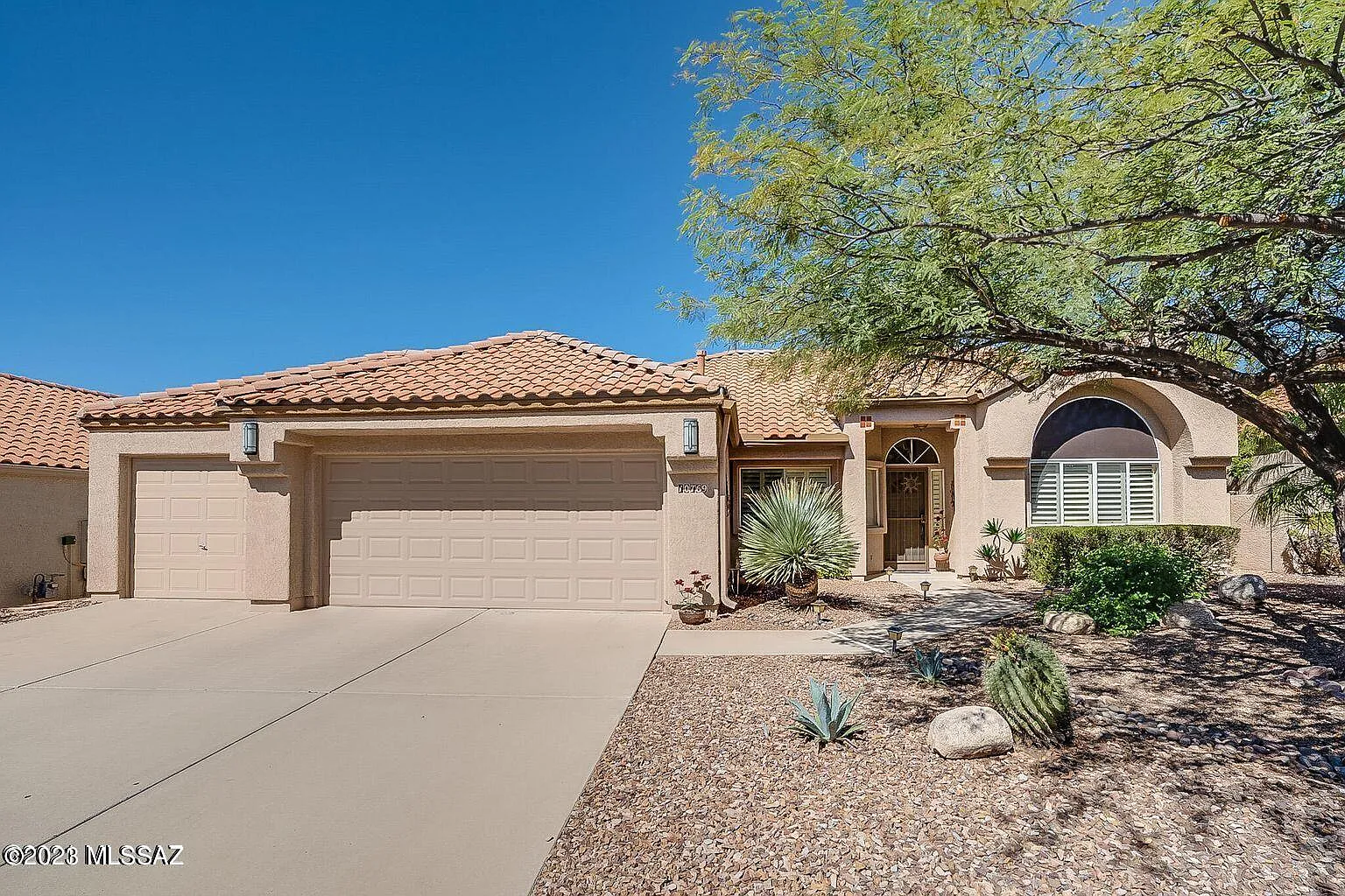 3 bed, 2.0 bath, 2027 sqft, $3,495 — Photo 1