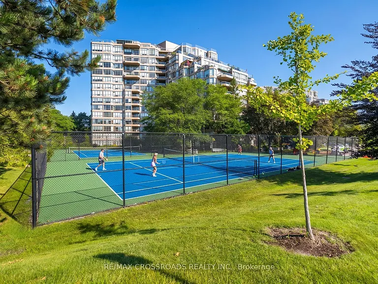 10 Guildwood Pkwy #1132 — Photo 7