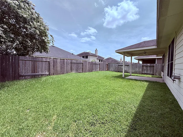 7323 Boerne Creek Dr — Photo 31