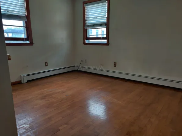 33 Ware St #3, Somerville, MA 02144