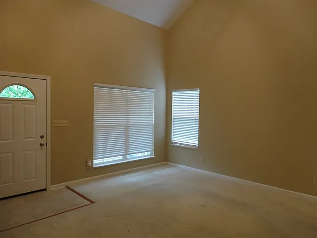 755 Apple Ln — Photo 6