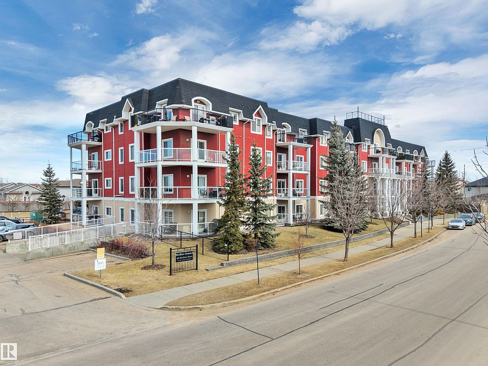 1st image of 226 Macewan Rd SW #211