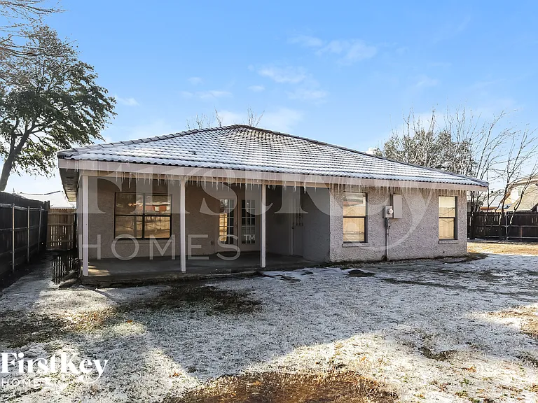 6000 Lavaca Dr — Photo 15