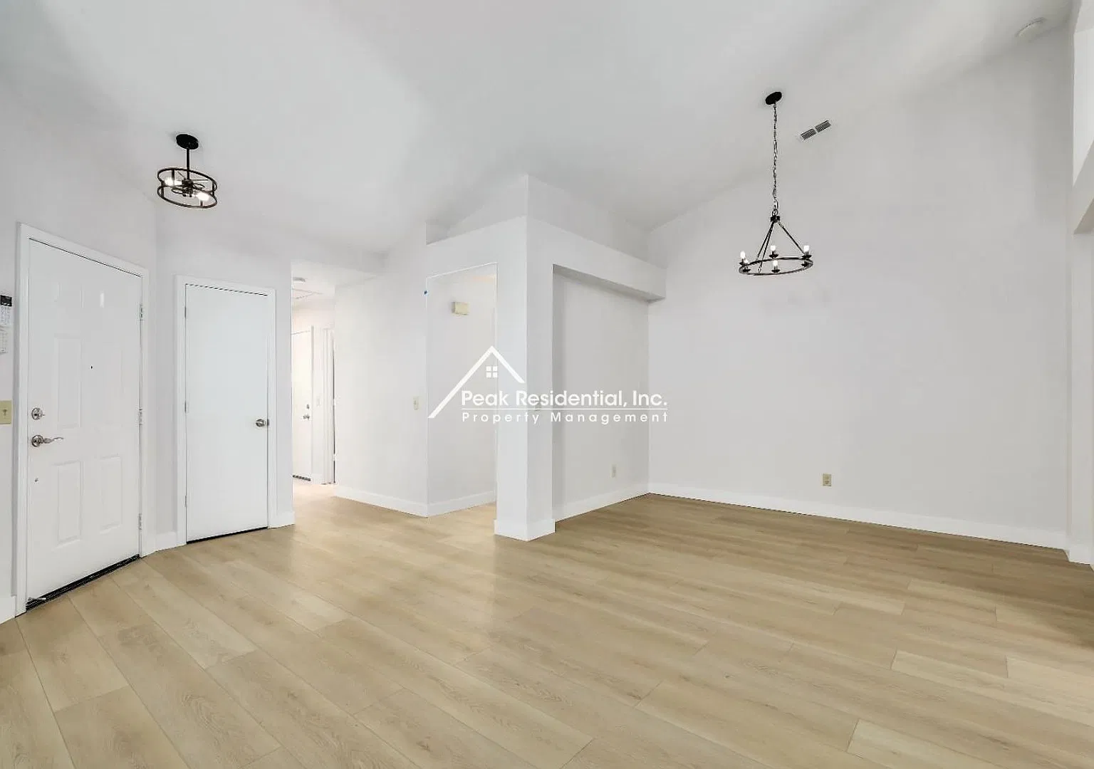 Wonderful Sacramento 4bd/2ba Home! — Photo 3