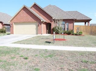 5419 NW King Richard Ave, Lawton, OK 73505