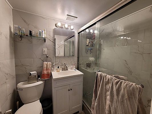 5th image of 121-60 6th Ave #1