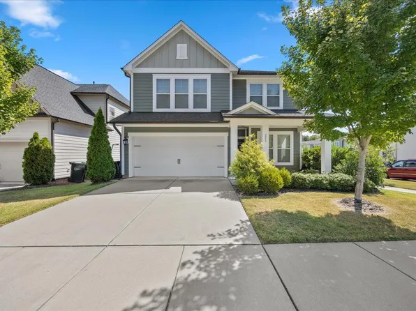 223 Macy Grove Dr, Chapel Hill, NC 27517