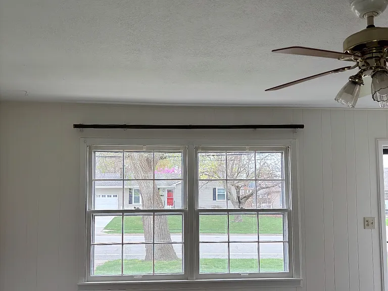 508 NW Obrien Rd — Photo 4