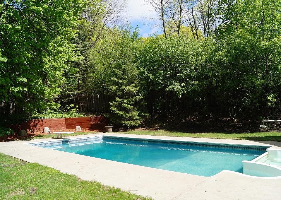 1st image of 5240 Shady Ln