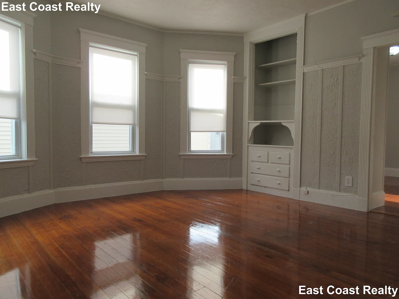 3 bed, 2.0 bath, $3,675 — Photo 4