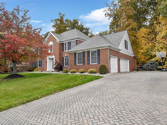 3rd image of 3177 Waukeegan Ave