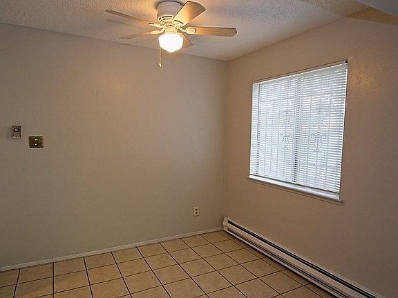 5th image of 693 Pine Meadows Dr