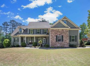 170 Plunkett Dr, Fayetteville, GA 30215