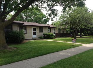2076 Townline Rd APT 4B, East Troy, WI 53120