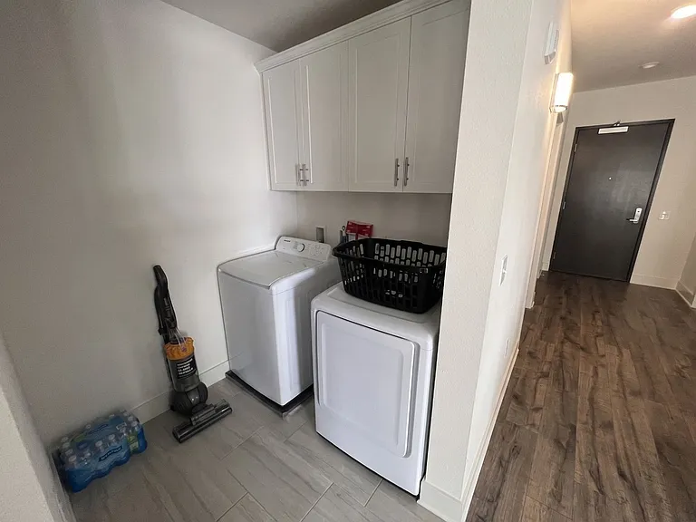 8365 Distinctive Dr — Photo 16