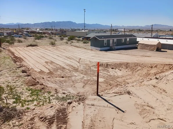 5078 E Chiricahua Dr, Topock, AZ 86436