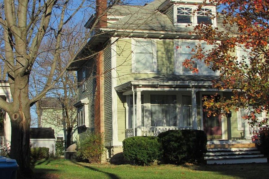 2nd image of 94 Sycamore St