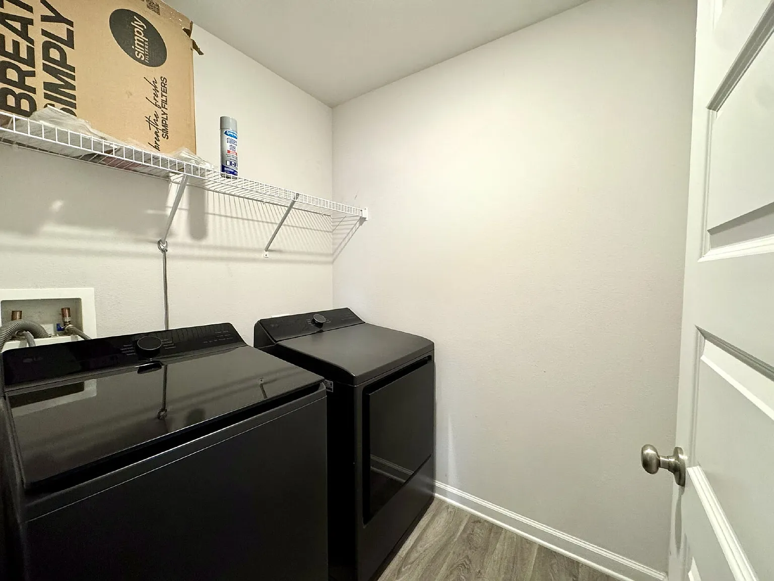 4 bed, 2.0 bath, 1768 sqft, $2,200 — Photo 4