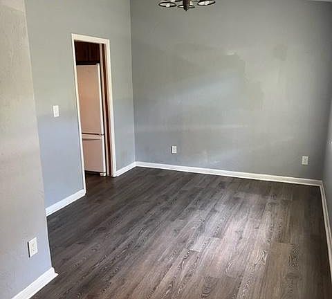 5th image of 4607 NW 44th Pl