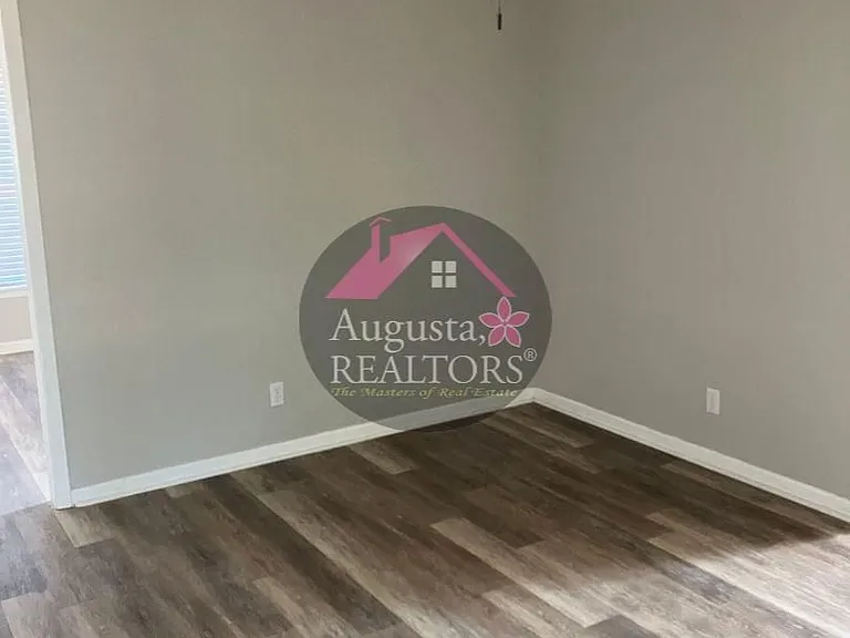 3702 Wilshire Dr — Photo 8