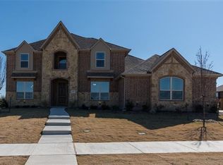 218 Iris Dr, Midlothian, TX 76065