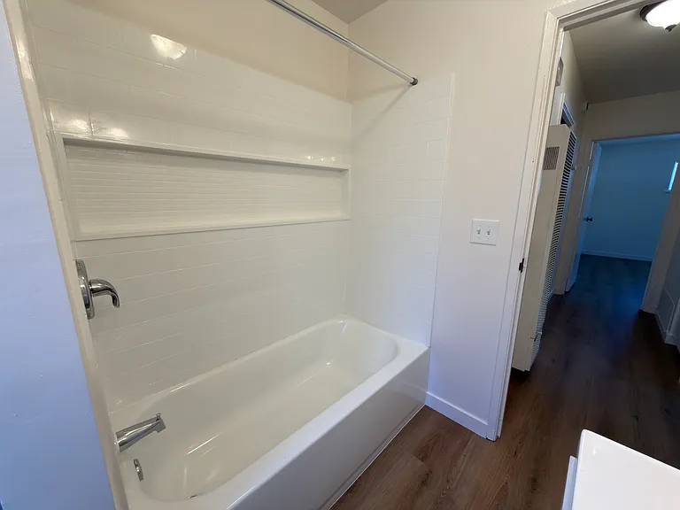318 S Bedford Rd #318 — Photo 10