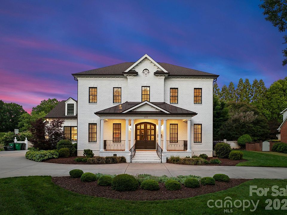 1st image of 2313 Richardson Dr