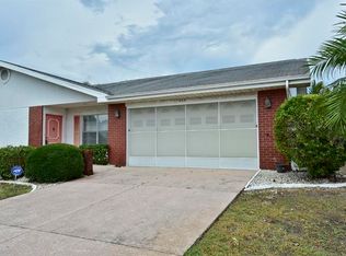 416 S Pebble Beach Blvd, Sun City Center, FL 33573