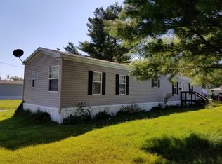 2413 Freyer St, Eldorado, IL 62930