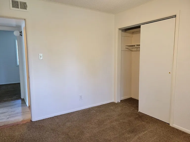 201 Upper Terrace Dr — Photo 8