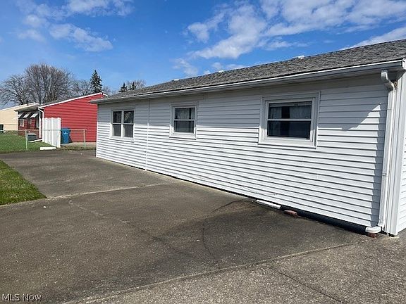3rd image of 7408 Denny Dr