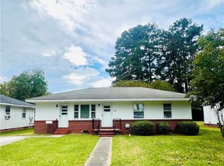 1407 Vance Dr, Lumberton, NC 28358