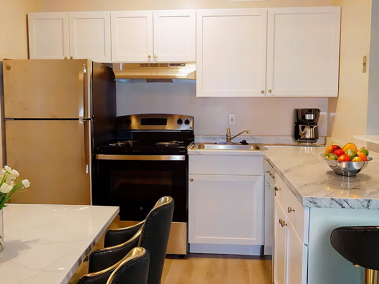Spencer Creek Apartments — Photo 15