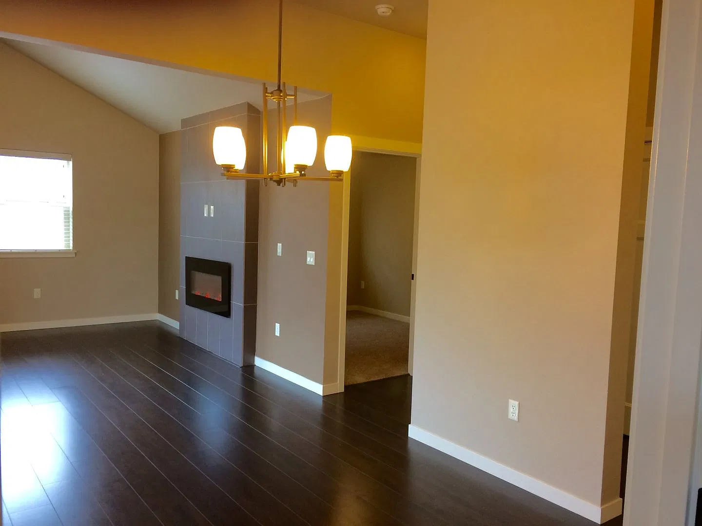 Beautiful Penthouse in 45 Central!! — Photo 3